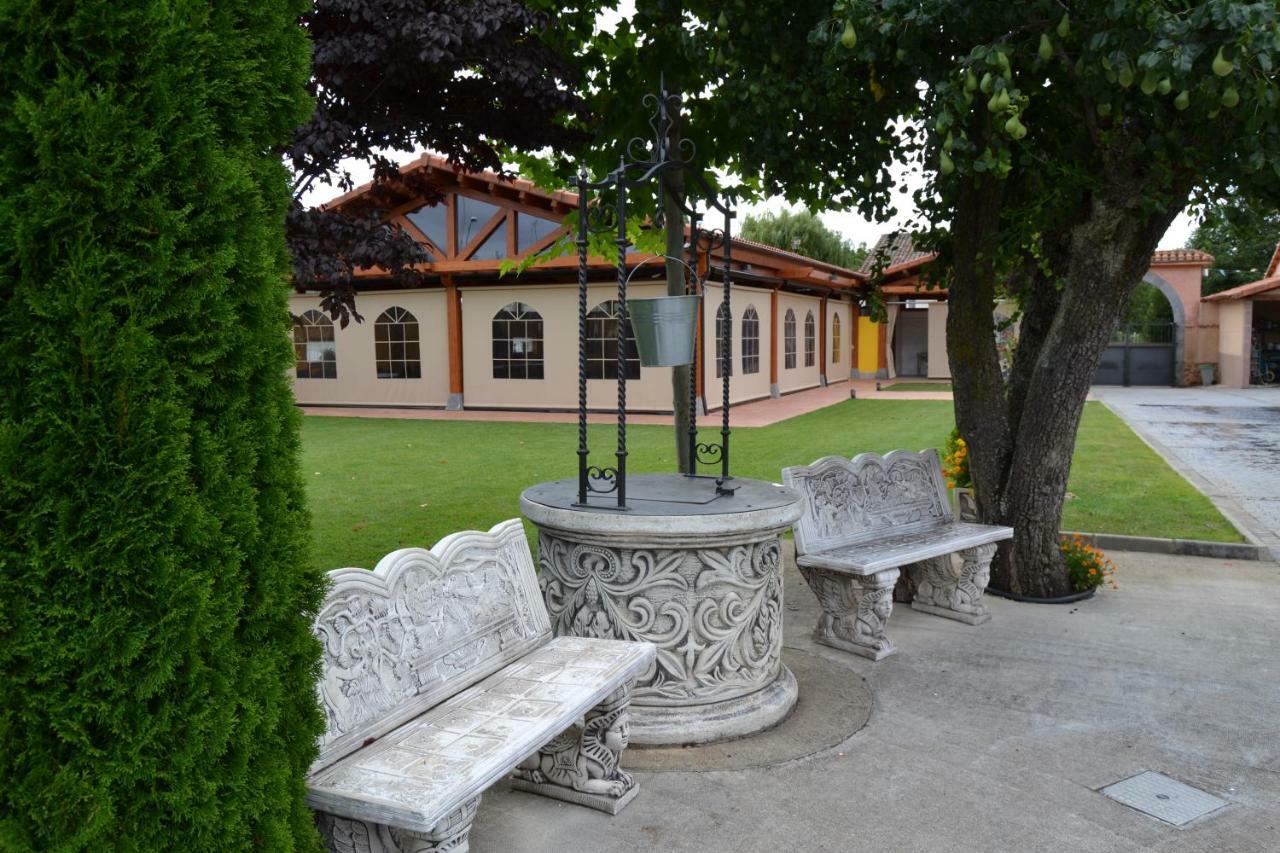 Palacio Del Conde De Rebolledo Villaviciosa de la Ribera Buitenkant foto