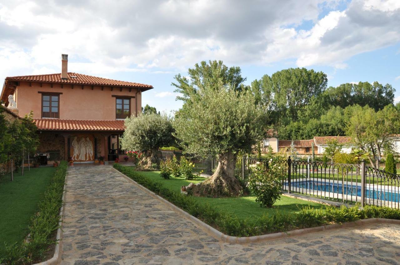 Palacio Del Conde De Rebolledo Villaviciosa de la Ribera Buitenkant foto