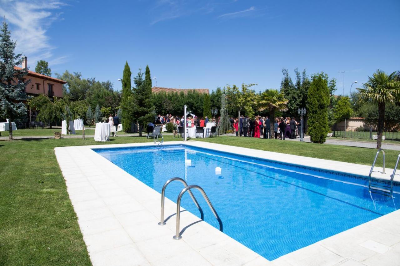 Palacio Del Conde De Rebolledo Villaviciosa de la Ribera Buitenkant foto